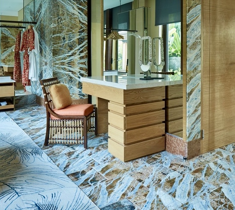 Ritz-Carlton Suite Vanity & Floor